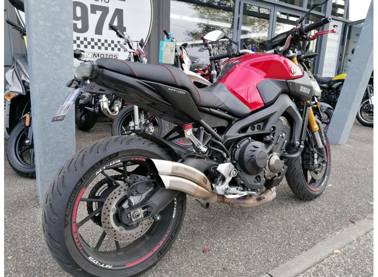 YAMAHA MT-09 / € PAR MOIS / DSN MOTOS 47