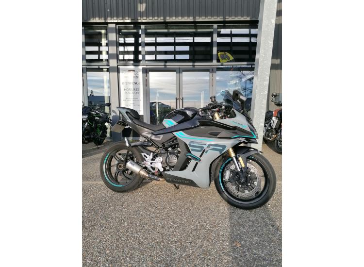CF MOTO SR-S 450 A2 / 120€ PAR MOIS / DSN MOTOS 47