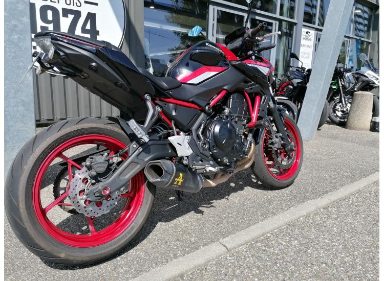 KAWASAKI Z 650 / 155€ PAR MOIS / DSN MOTOS 47