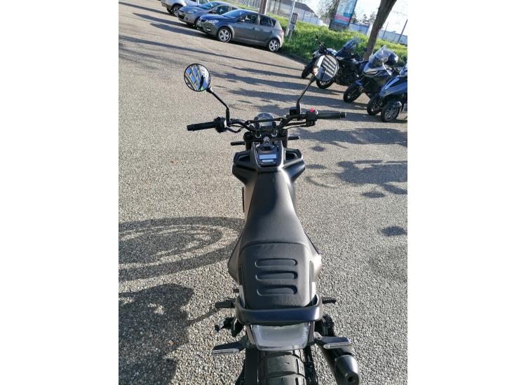 HUSQVARNA SVARTPILEN 125 ABS / 79€ PAR MOIS / DSN MOTOS 47